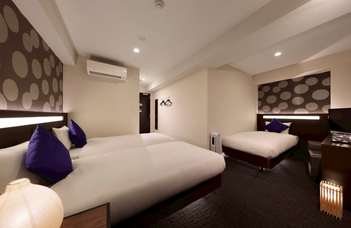 デラックストリプル